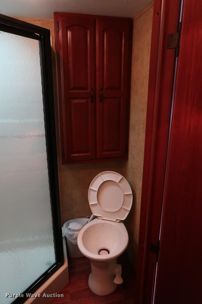 image for item DG3417 2010 Keystone Outback Sydney Edition camper