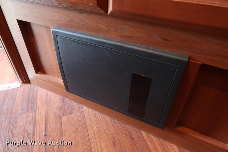 image for item DG3417 2010 Keystone Outback Sydney Edition camper