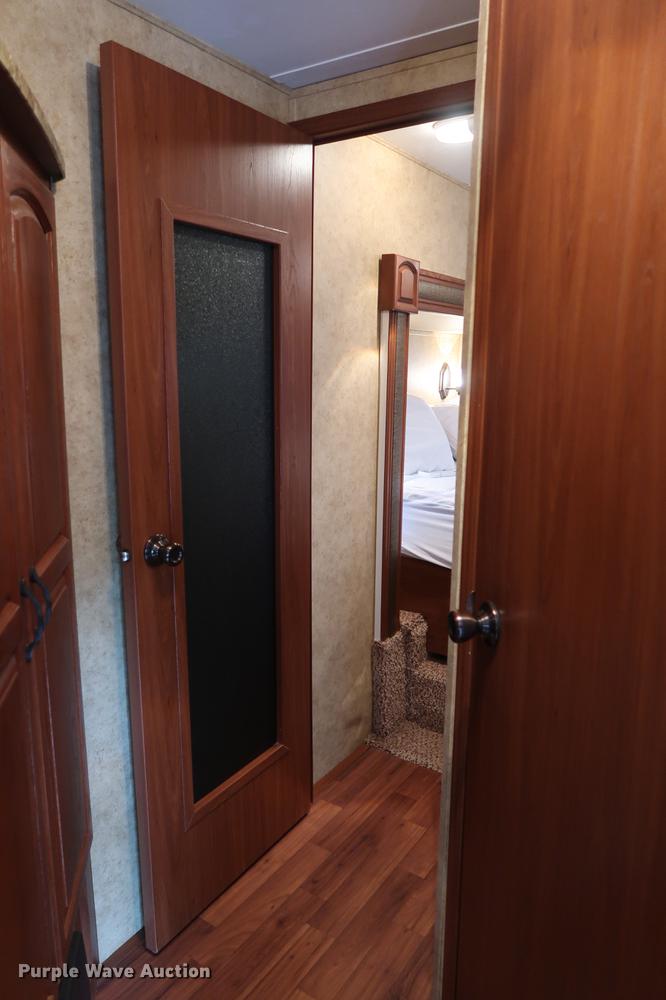 image for item DG3417 2010 Keystone Outback Sydney Edition camper