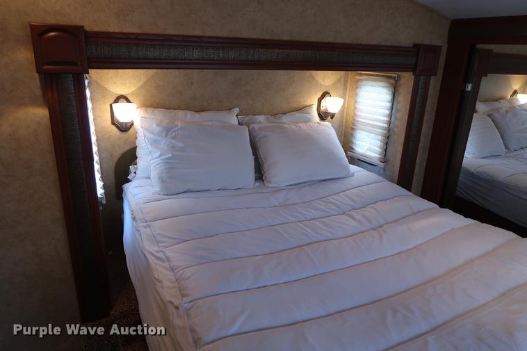 image for item DG3417 2010 Keystone Outback Sydney Edition camper