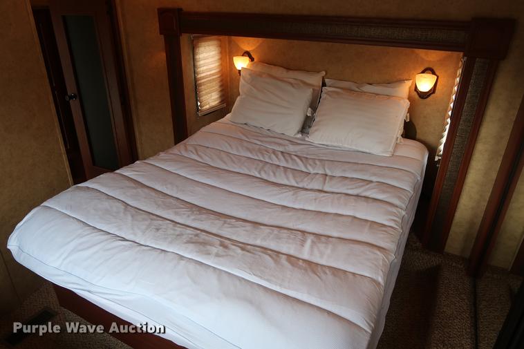 image for item DG3417 2010 Keystone Outback Sydney Edition camper