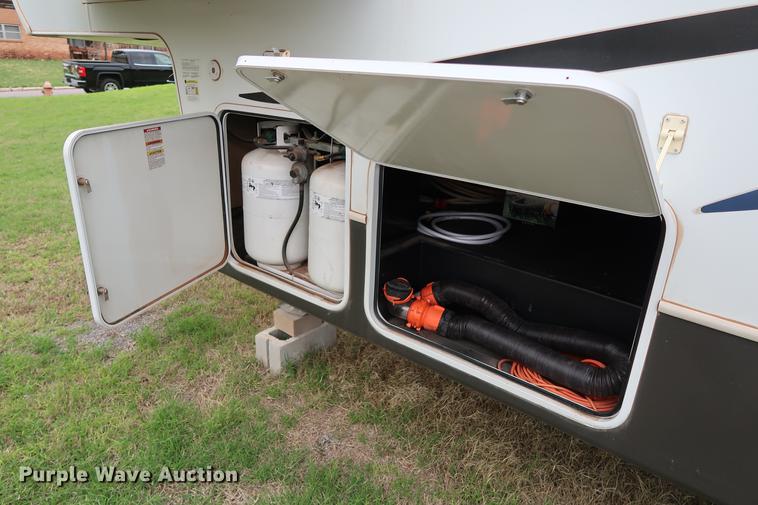 image for item DG3417 2010 Keystone Outback Sydney Edition camper