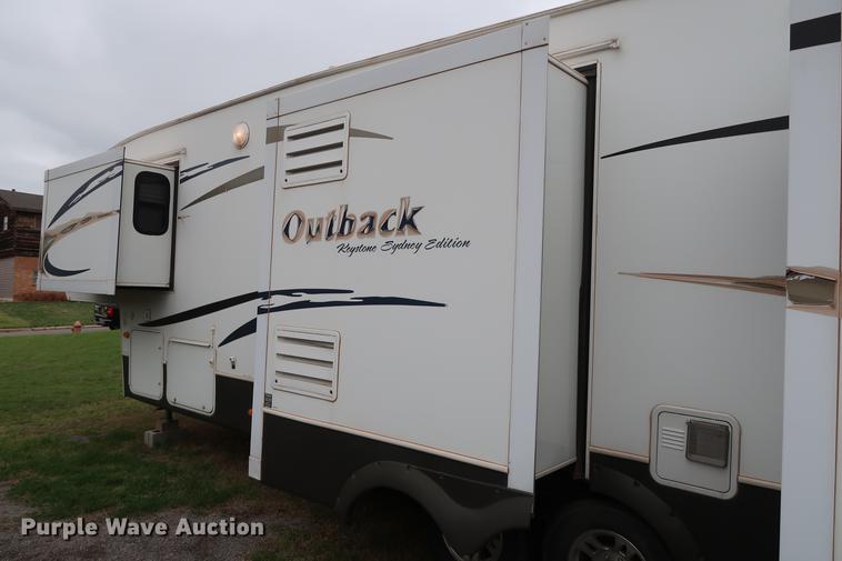 image for item DG3417 2010 Keystone Outback Sydney Edition camper