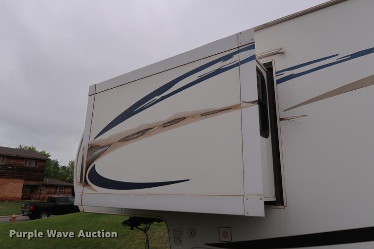 image for item DG3417 2010 Keystone Outback Sydney Edition camper