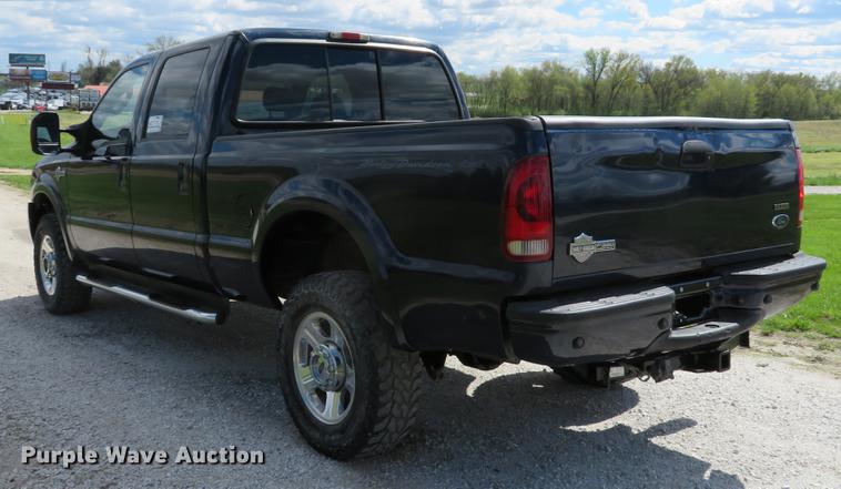 image for item DG3988 2005 Ford F350 Super Duty Harley-Davidson Crew Cab pickup truck