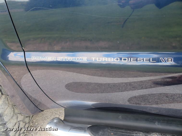 image for item DG3988 2005 Ford F350 Super Duty Harley-Davidson Crew Cab pickup truck