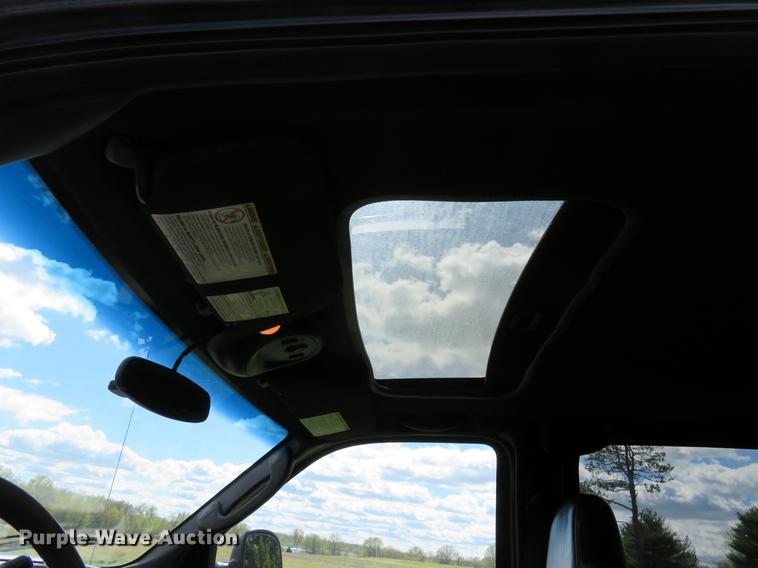 image for item DG3988 2005 Ford F350 Super Duty Harley-Davidson Crew Cab pickup truck