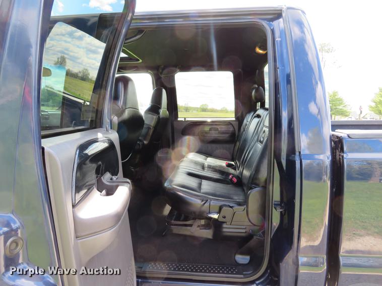 image for item DG3988 2005 Ford F350 Super Duty Harley-Davidson Crew Cab pickup truck