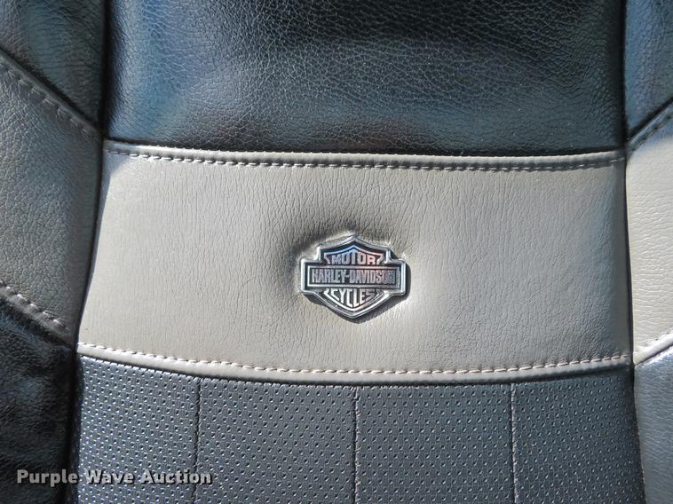 image for item DG3988 2005 Ford F350 Super Duty Harley-Davidson Crew Cab pickup truck