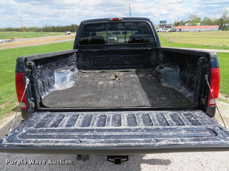 image for item DG3988 2005 Ford F350 Super Duty Harley-Davidson Crew Cab pickup truck