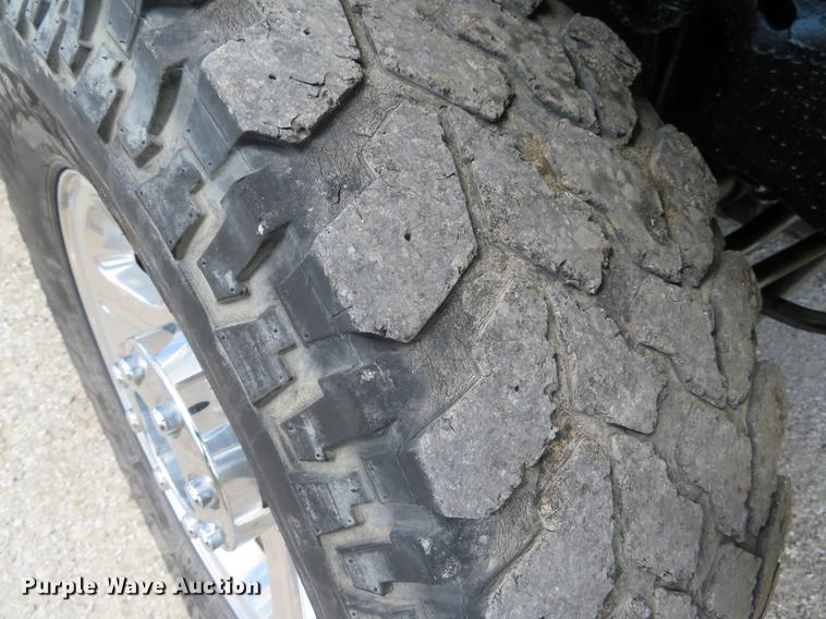 image for item DG3988 2005 Ford F350 Super Duty Harley-Davidson Crew Cab pickup truck