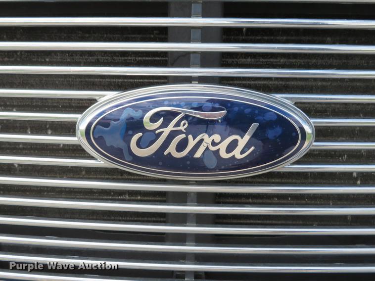 image for item DG3988 2005 Ford F350 Super Duty Harley-Davidson Crew Cab pickup truck