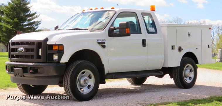 image for item DG3989 2008 Ford F350 Super Duty XL SuperCab utility bed pickup truck