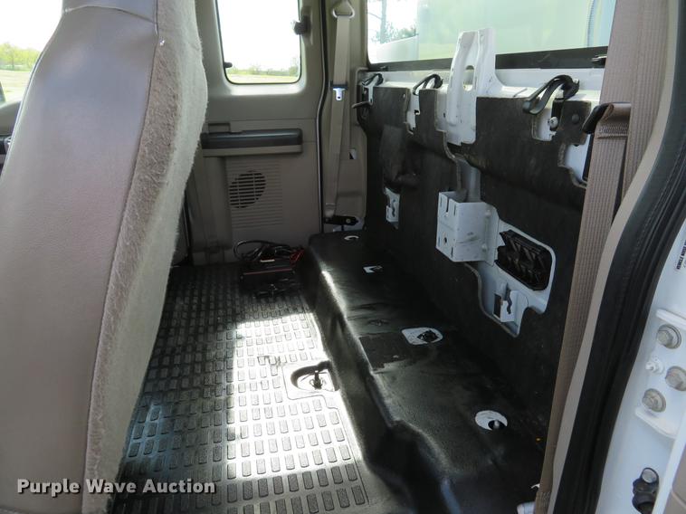 image for item DG3989 2008 Ford F350 Super Duty XL SuperCab utility bed pickup truck