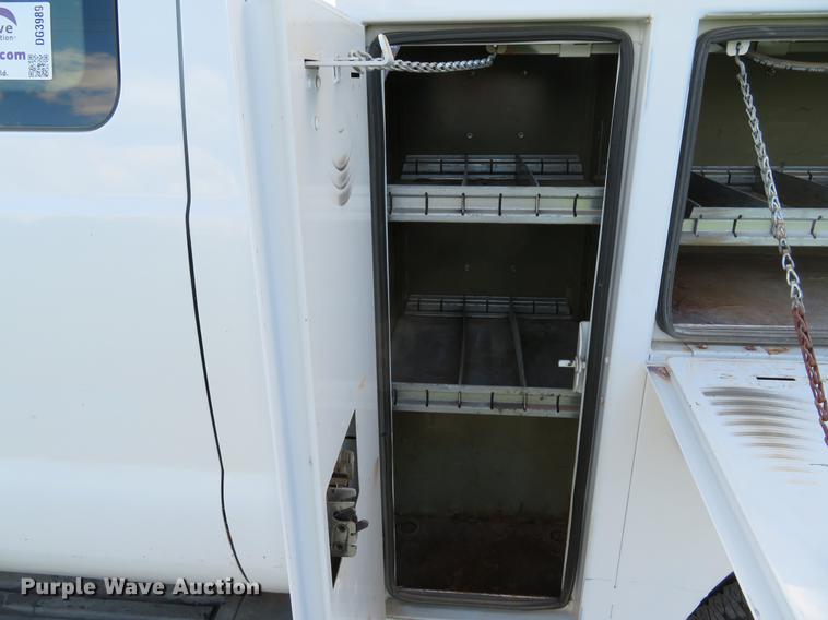 image for item DG3989 2008 Ford F350 Super Duty XL SuperCab utility bed pickup truck