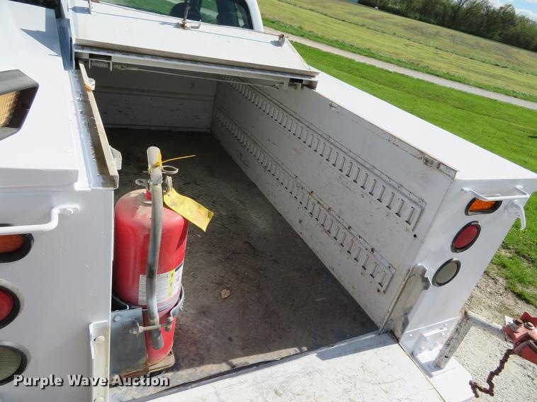 image for item DG3989 2008 Ford F350 Super Duty XL SuperCab utility bed pickup truck