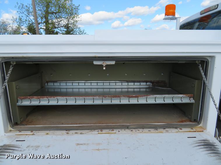 image for item DG3989 2008 Ford F350 Super Duty XL SuperCab utility bed pickup truck