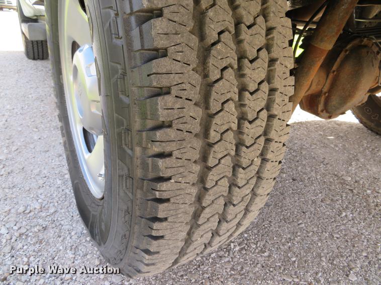 image for item DG3989 2008 Ford F350 Super Duty XL SuperCab utility bed pickup truck