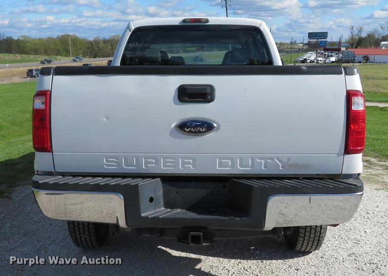 image for item DG3991 2010 Ford F350 Super Duty XL Crew Cab pickup truck