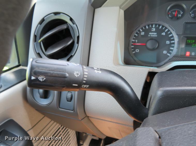 image for item DG3991 2010 Ford F350 Super Duty XL Crew Cab pickup truck