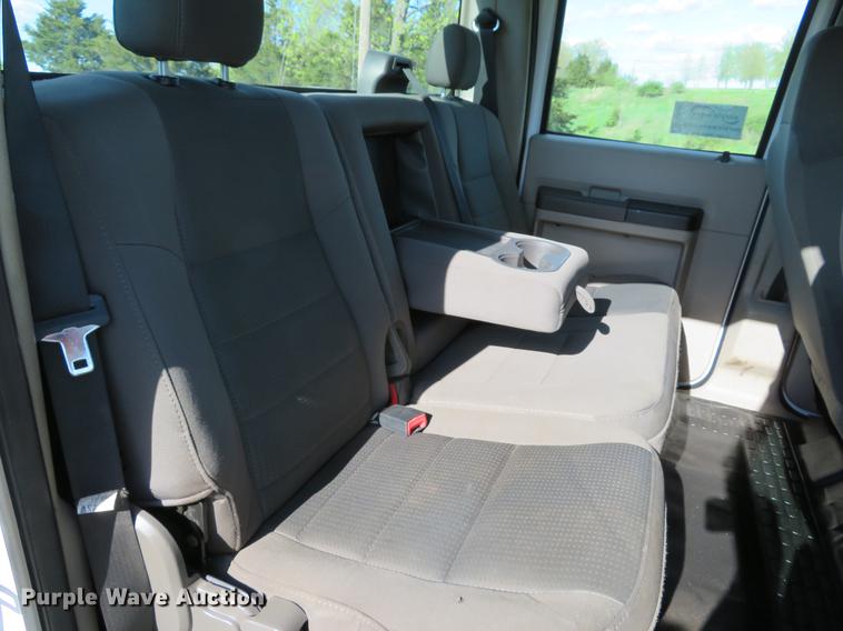 image for item DG3991 2010 Ford F350 Super Duty XL Crew Cab pickup truck