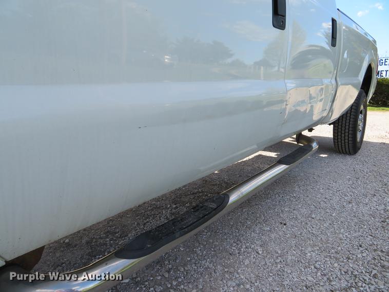 image for item DG3991 2010 Ford F350 Super Duty XL Crew Cab pickup truck