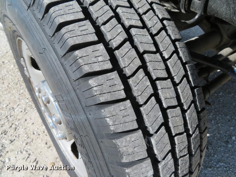 image for item DG3991 2010 Ford F350 Super Duty XL Crew Cab pickup truck