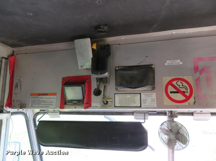 image for item DG3995 2003 Freightliner MT55 delivery truck