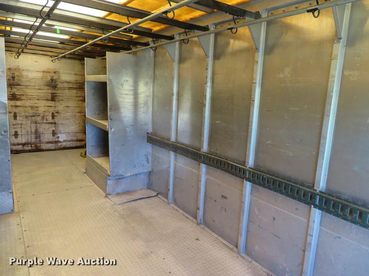 image for item DG3995 2003 Freightliner MT55 delivery truck