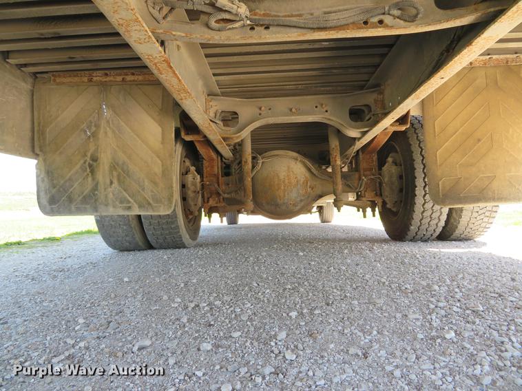 image for item DG3995 2003 Freightliner MT55 delivery truck