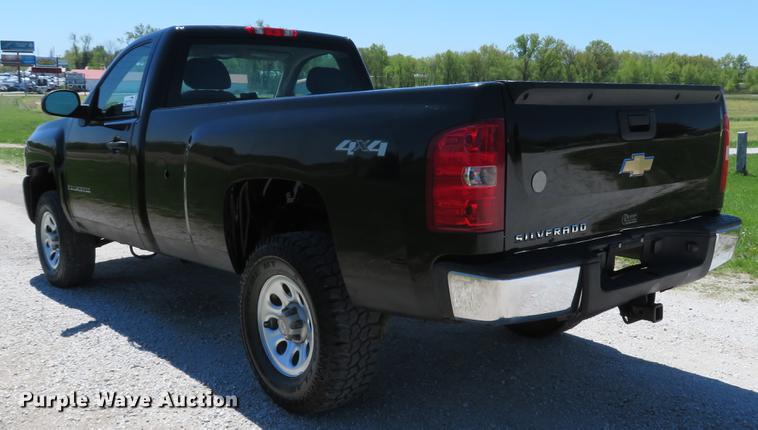 image for item DG3996 2009 Chevrolet Silverado 1500 pickup truck