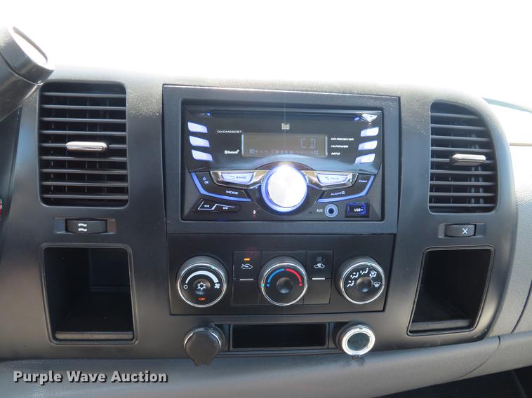 image for item DG3996 2009 Chevrolet Silverado 1500 pickup truck