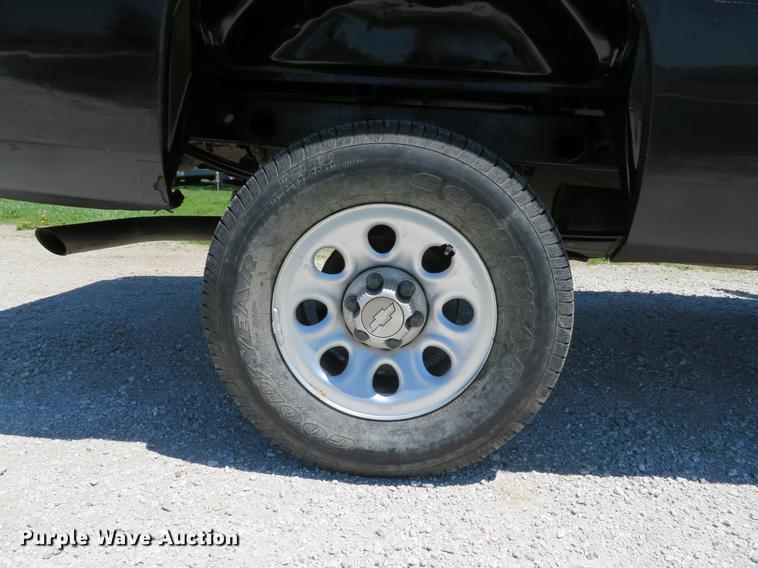 image for item DG3996 2009 Chevrolet Silverado 1500 pickup truck