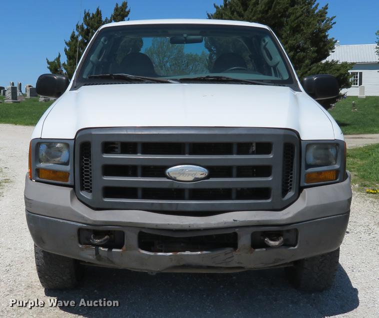image for item DG3997 2005 Ford F350 Super Duty XL SuperCab pickup truck