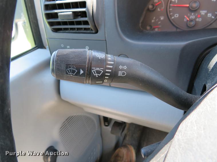 image for item DG3997 2005 Ford F350 Super Duty XL SuperCab pickup truck