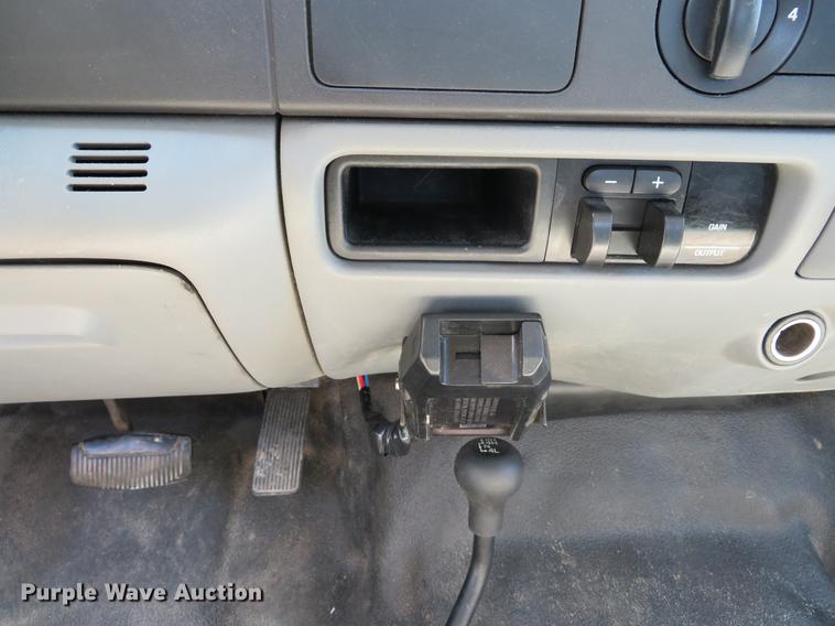 image for item DG3997 2005 Ford F350 Super Duty XL SuperCab pickup truck