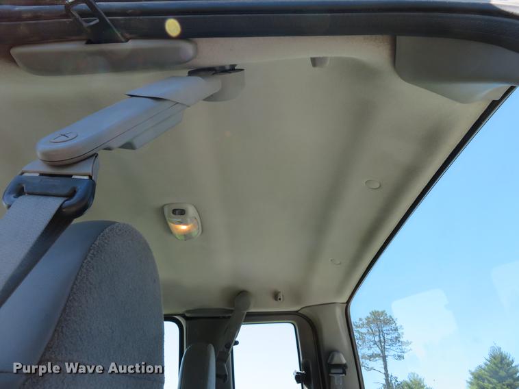 image for item DG3997 2005 Ford F350 Super Duty XL SuperCab pickup truck