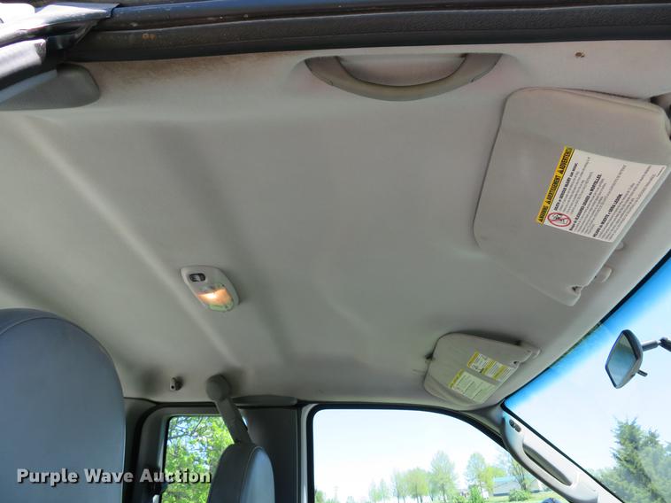 image for item DG3997 2005 Ford F350 Super Duty XL SuperCab pickup truck