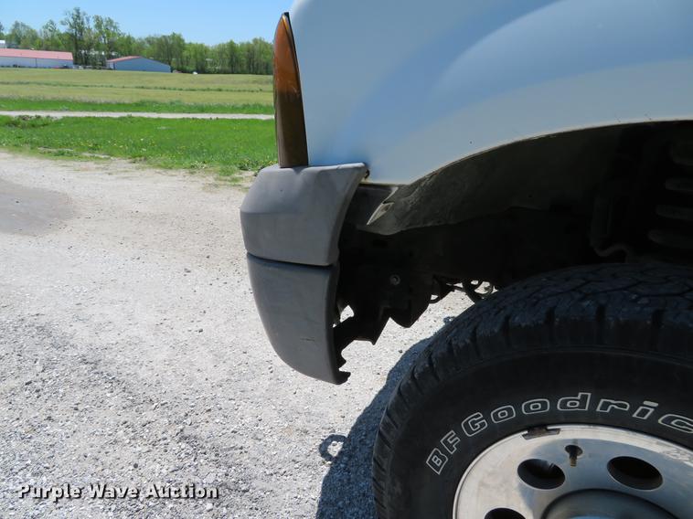 image for item DG3997 2005 Ford F350 Super Duty XL SuperCab pickup truck