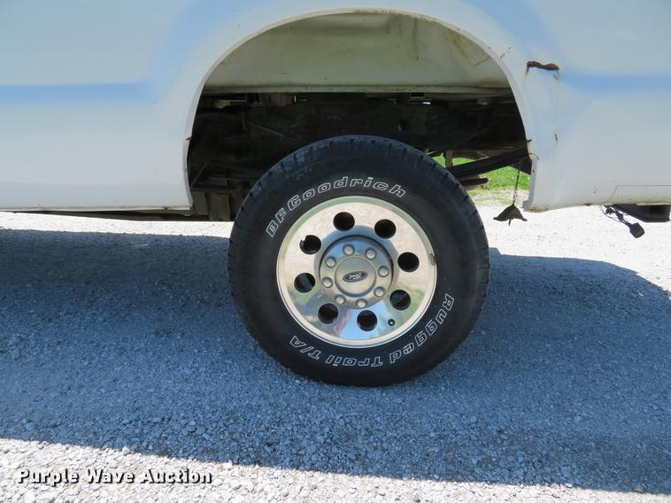 image for item DG3997 2005 Ford F350 Super Duty XL SuperCab pickup truck
