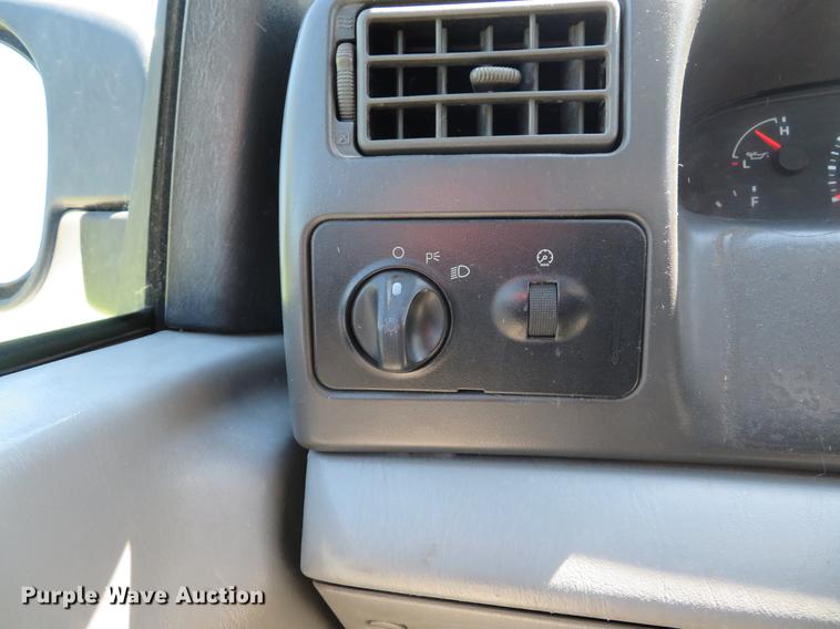 image for item DG3998 2003 Ford F250 Super Duty XL refuse bed pickup truck