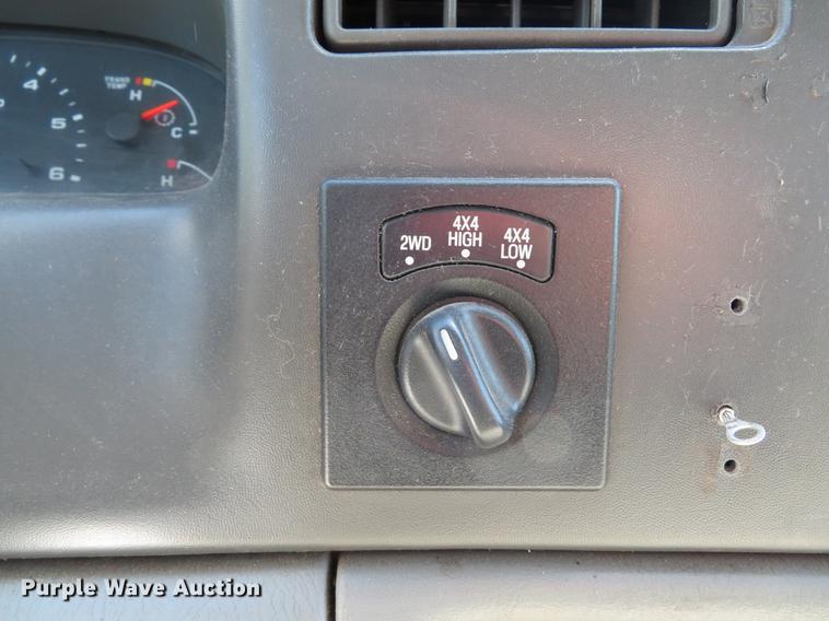 image for item DG3998 2003 Ford F250 Super Duty XL refuse bed pickup truck