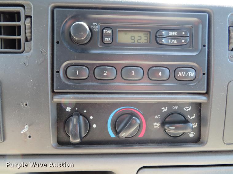 image for item DG3998 2003 Ford F250 Super Duty XL refuse bed pickup truck