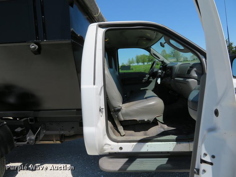 image for item DG3998 2003 Ford F250 Super Duty XL refuse bed pickup truck