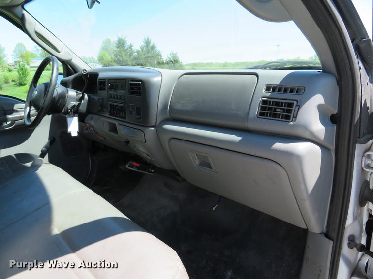 image for item DG3998 2003 Ford F250 Super Duty XL refuse bed pickup truck