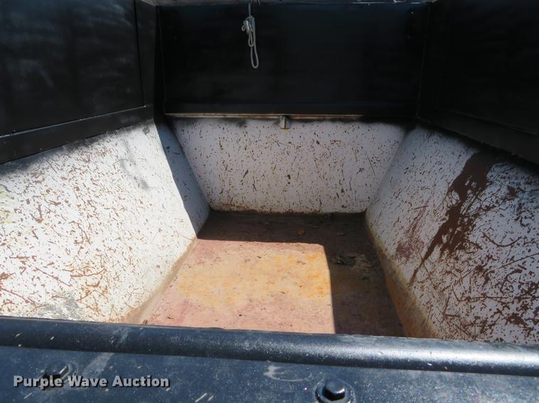 image for item DG3998 2003 Ford F250 Super Duty XL refuse bed pickup truck