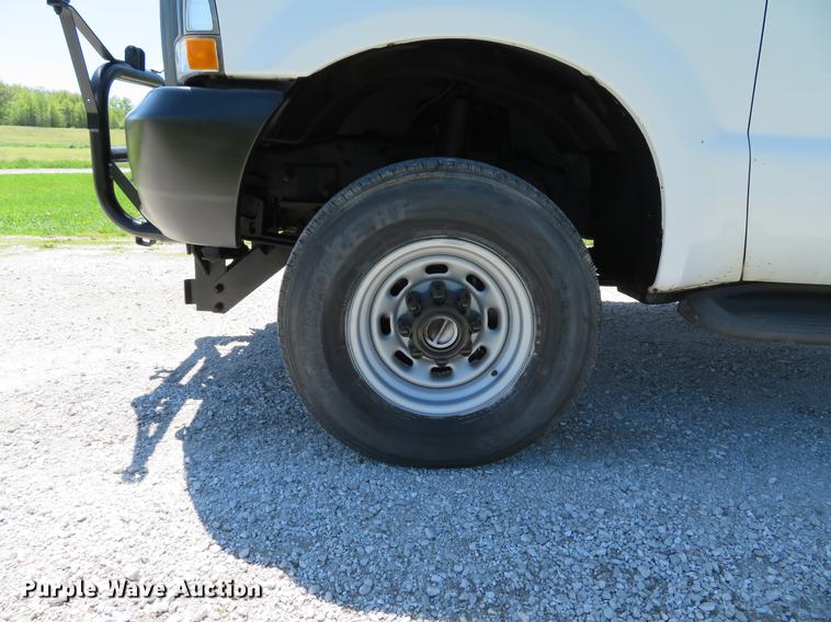 image for item DG3998 2003 Ford F250 Super Duty XL refuse bed pickup truck