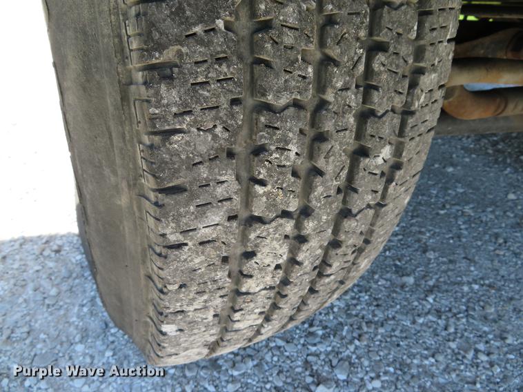 image for item DG3998 2003 Ford F250 Super Duty XL refuse bed pickup truck