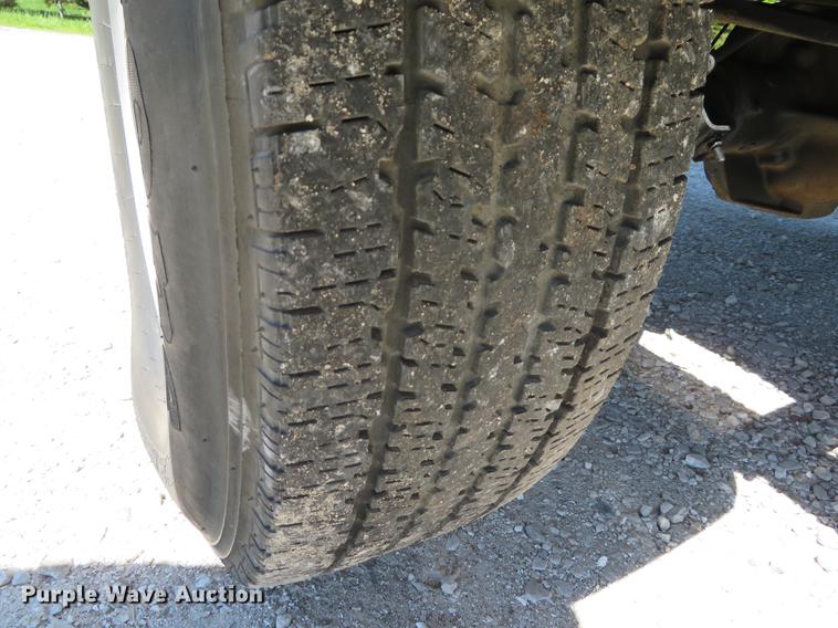 image for item DG3998 2003 Ford F250 Super Duty XL refuse bed pickup truck