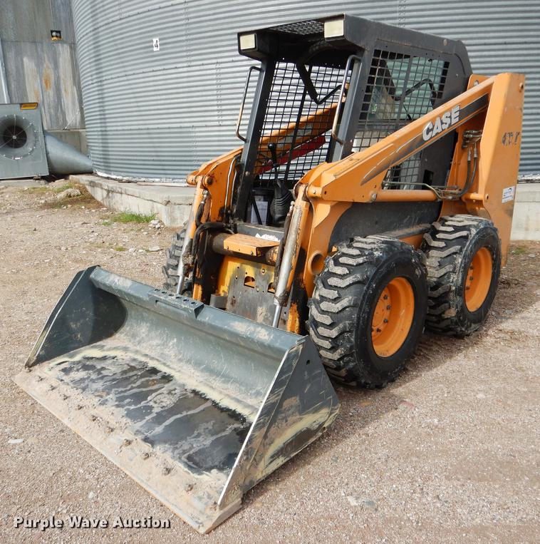 image for item DG5774 2002 Case 40XT skid steer